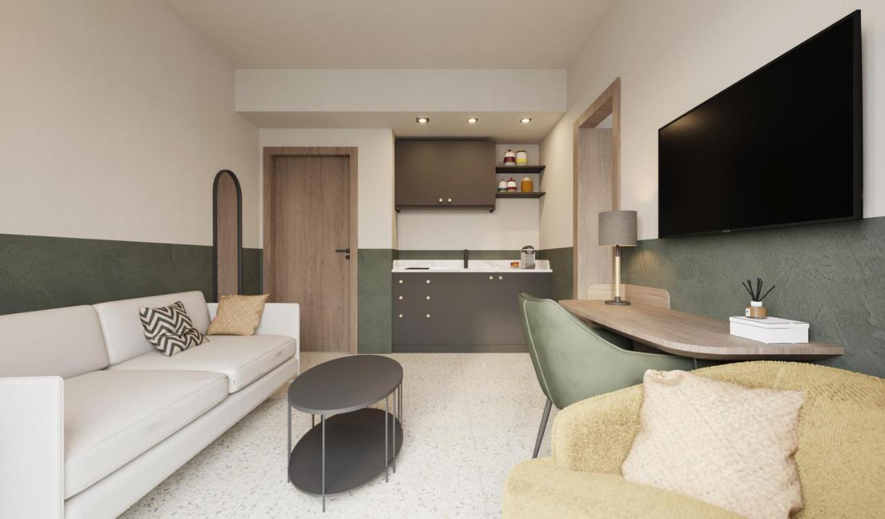 Evripidou 7 - Kalamata Mediterranean Suites Bagian luar foto