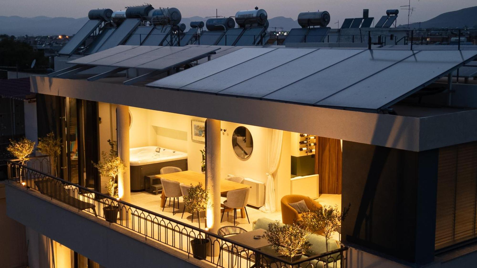 Evripidou 7 - Kalamata Mediterranean Suites Bagian luar foto